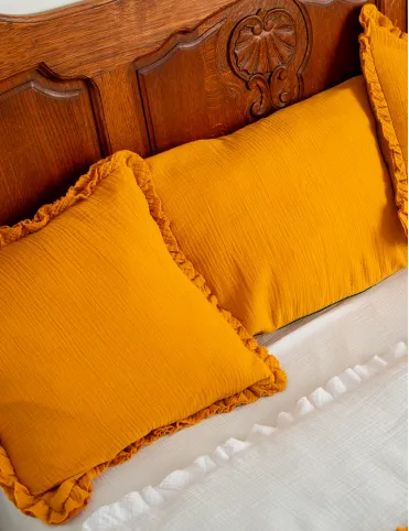 Cotton pillowcase with decorative ruffles on 4 sides