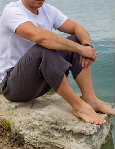 Men's long cotton shorts with excellent ventilation. A great gift for him.