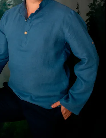 Leinenhemd für Männer. Klassisches Leinenhemd mit langen Ärmeln und Knöpfen. 100% dichtes Leinen. Sommerhemd.