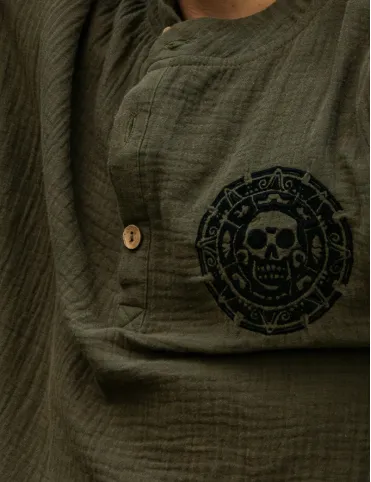 Men's shirt made of soft muslin cotton with Aztec Gold embroidery