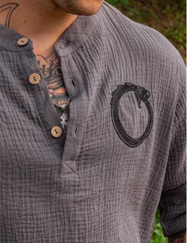 Men's muslin shirt embroidered with the symbol of Ouroboros