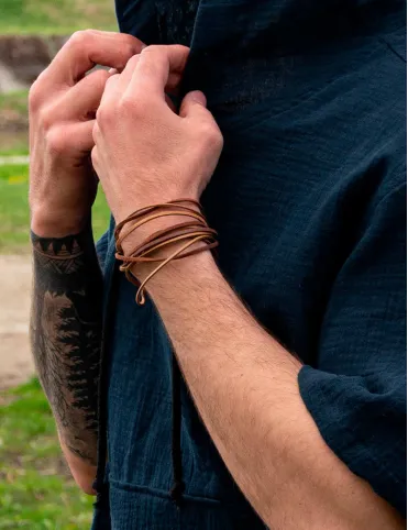 Men's dark blue muslin shirt with hood