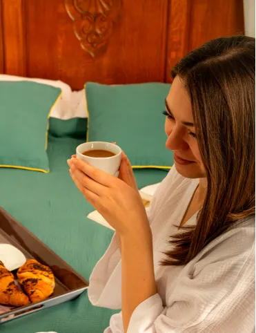 Miękki bawełniany szlafrok do kolan Emily