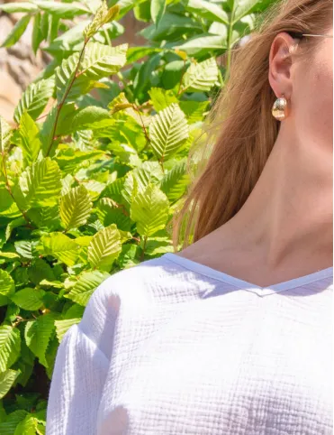 Bluzka z otwartym dołem