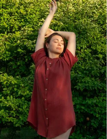 Long Brick Red Boho Shirt Dress with a short collar and buttons down the front Rihanna