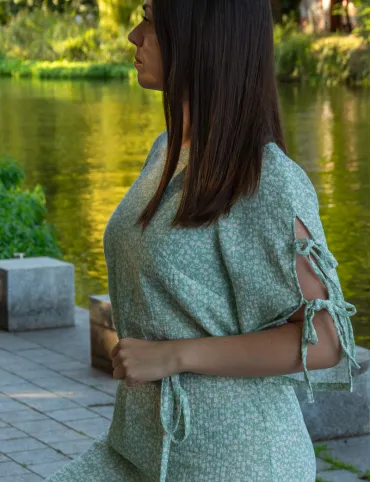 Damenkleid mit Blumenmuster, knielang, mit dekorativen Schleifen an den Ärmeln Bridget