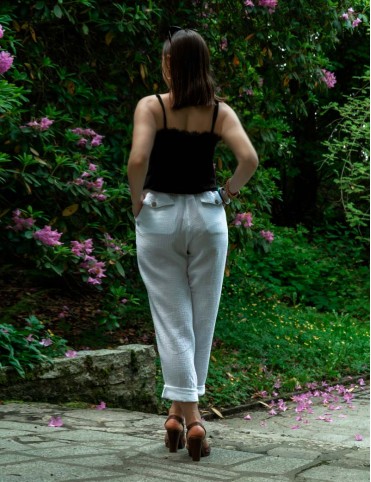 White women's muslin pants with pockets